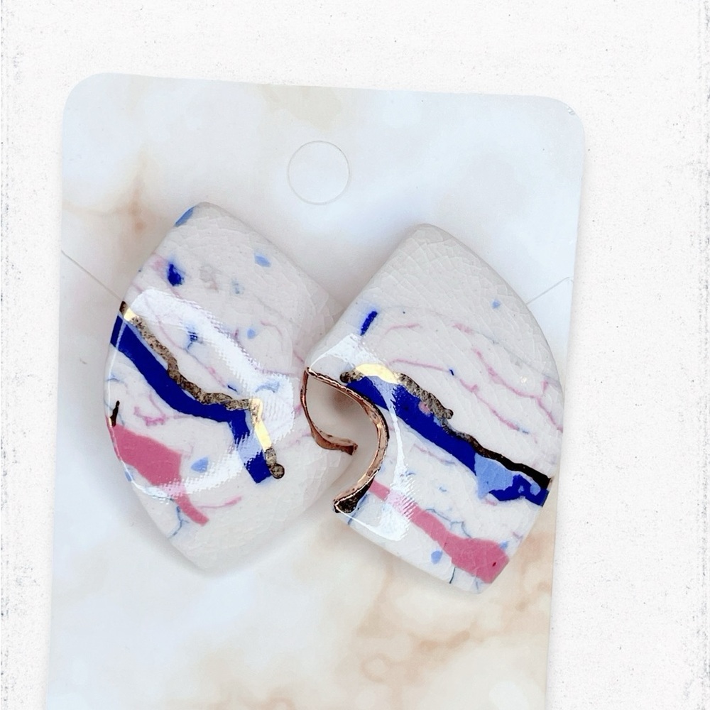 583. White Ceramic Abstract Geometric Earrings